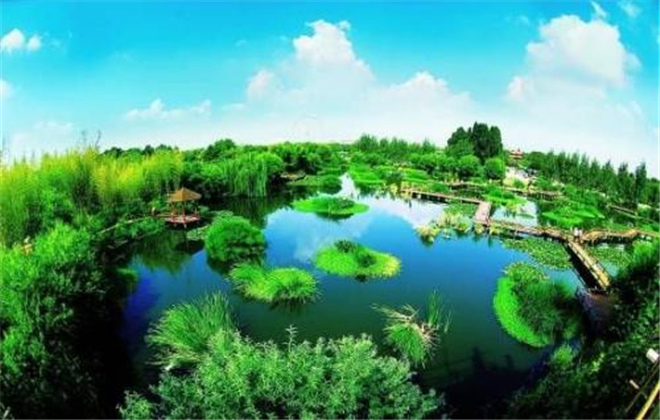 昆明旅游 盛夏時(shí)節(jié)，到青山綠野間感受春城的寧?kù)o美好